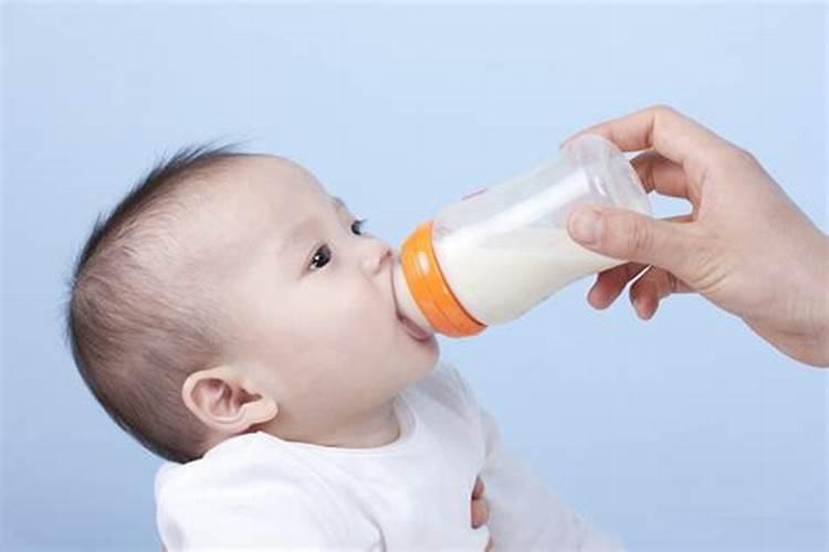 梦见自己给小孩喂自己的奶