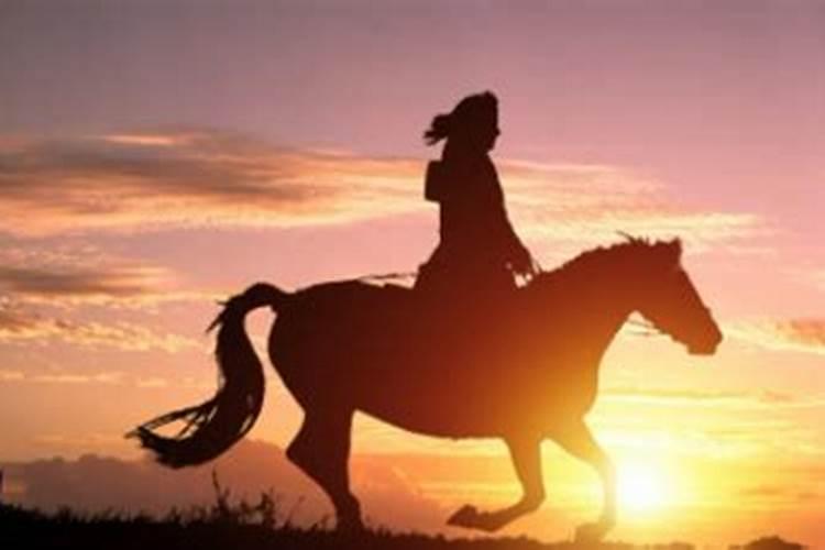 已婚女人梦见骑马奔跑是啥意思啊？梦见一群马奔跑是什么兆头